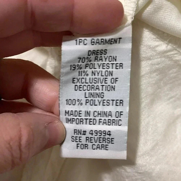 Women’s R&M Richard’s Low Cut Ruffled Semi Formal Dress Cream Size 10 EUC - Picture 8 of 8